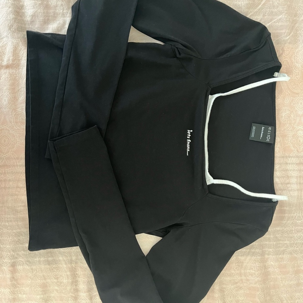 Iets Frans Black Long sleeve top